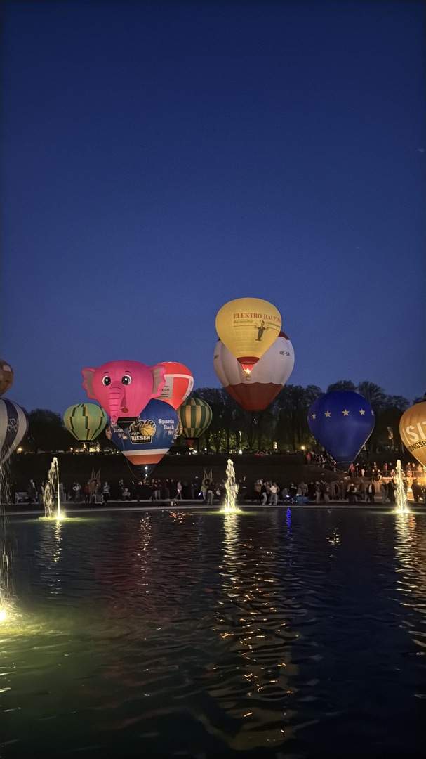 Ballonblühen Ludwigsburg: Farben, Drachen & Familienzauber