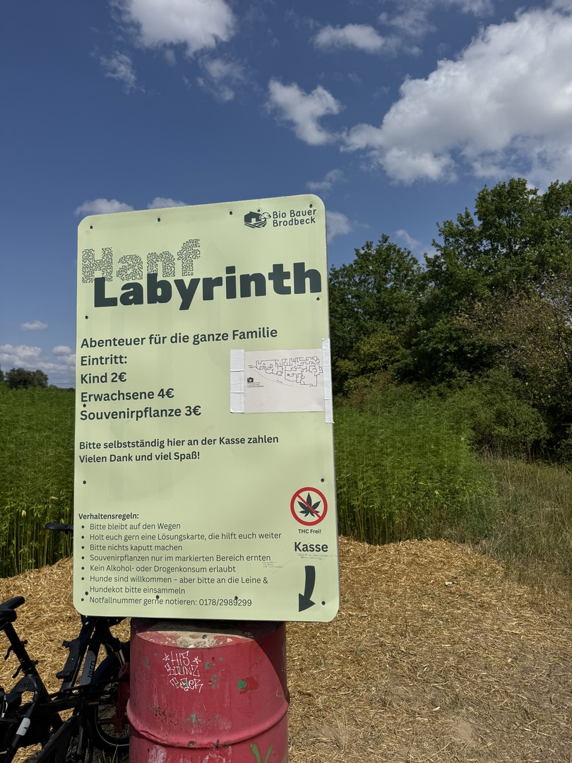 Hanf-Labyrinth Stuttgart-Möhringen – Familienabenteuer zwischen den grünen Gängen