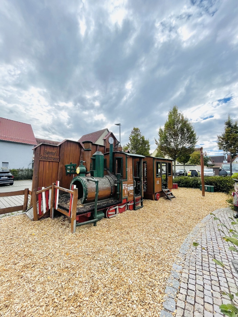 Bahnhof Spielplatz Holzgerlingen