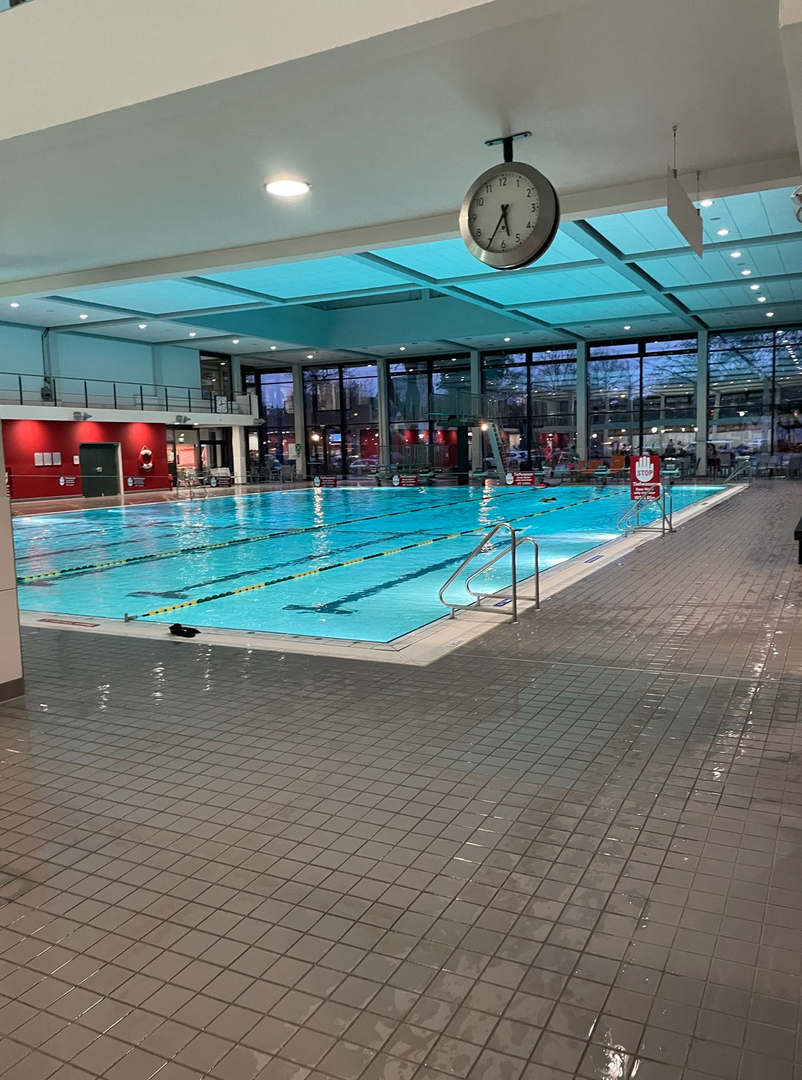 Hallenbad Nürtingen – familienfreundlicher Badespaß