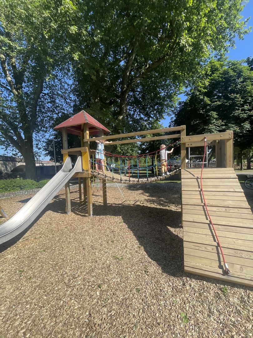 Spielplatz am Schwanengarten Neckartaiflingen