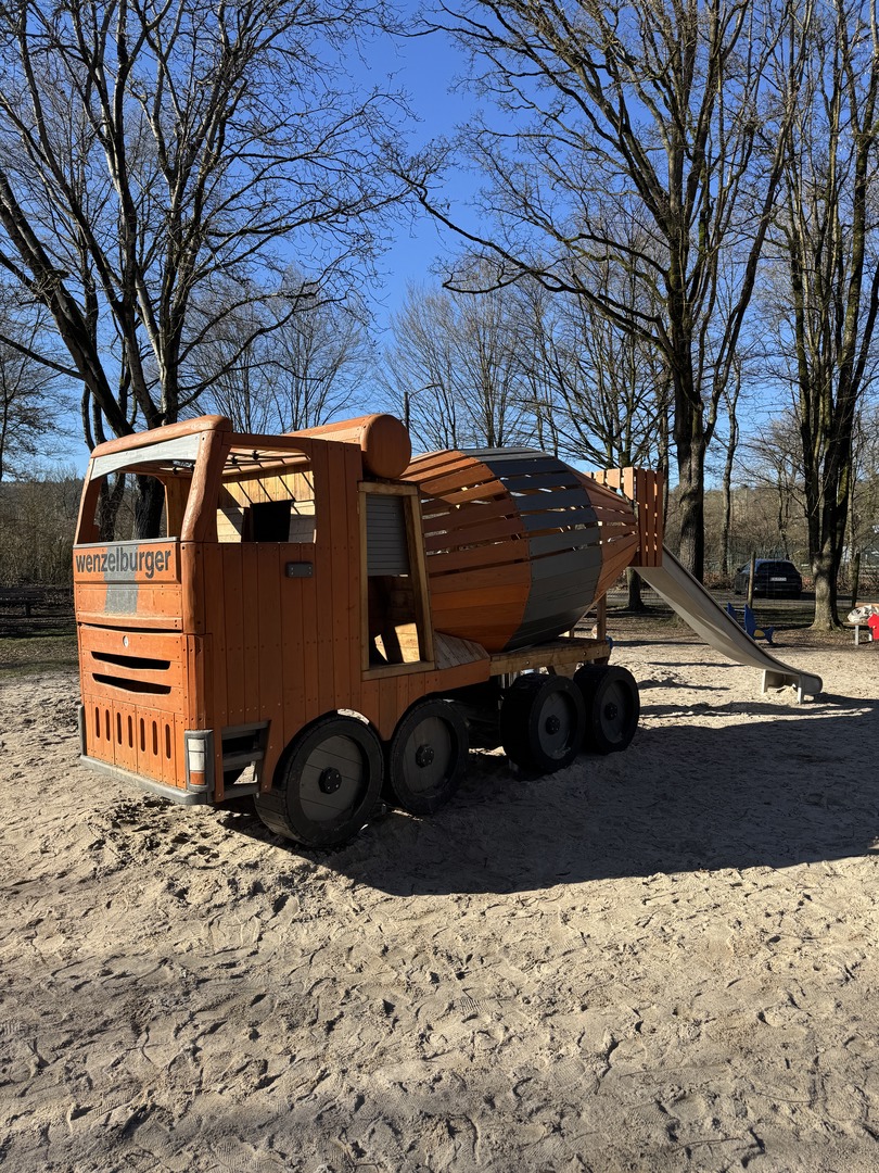 Spielplatz am Aileswasensee – Familienziel in Neckartailfingen